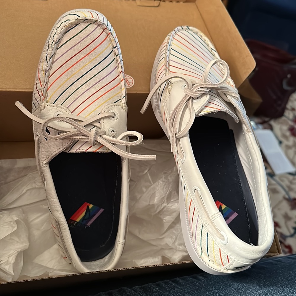 Sperry 🌈 topsider special rainbow 🌈 edition